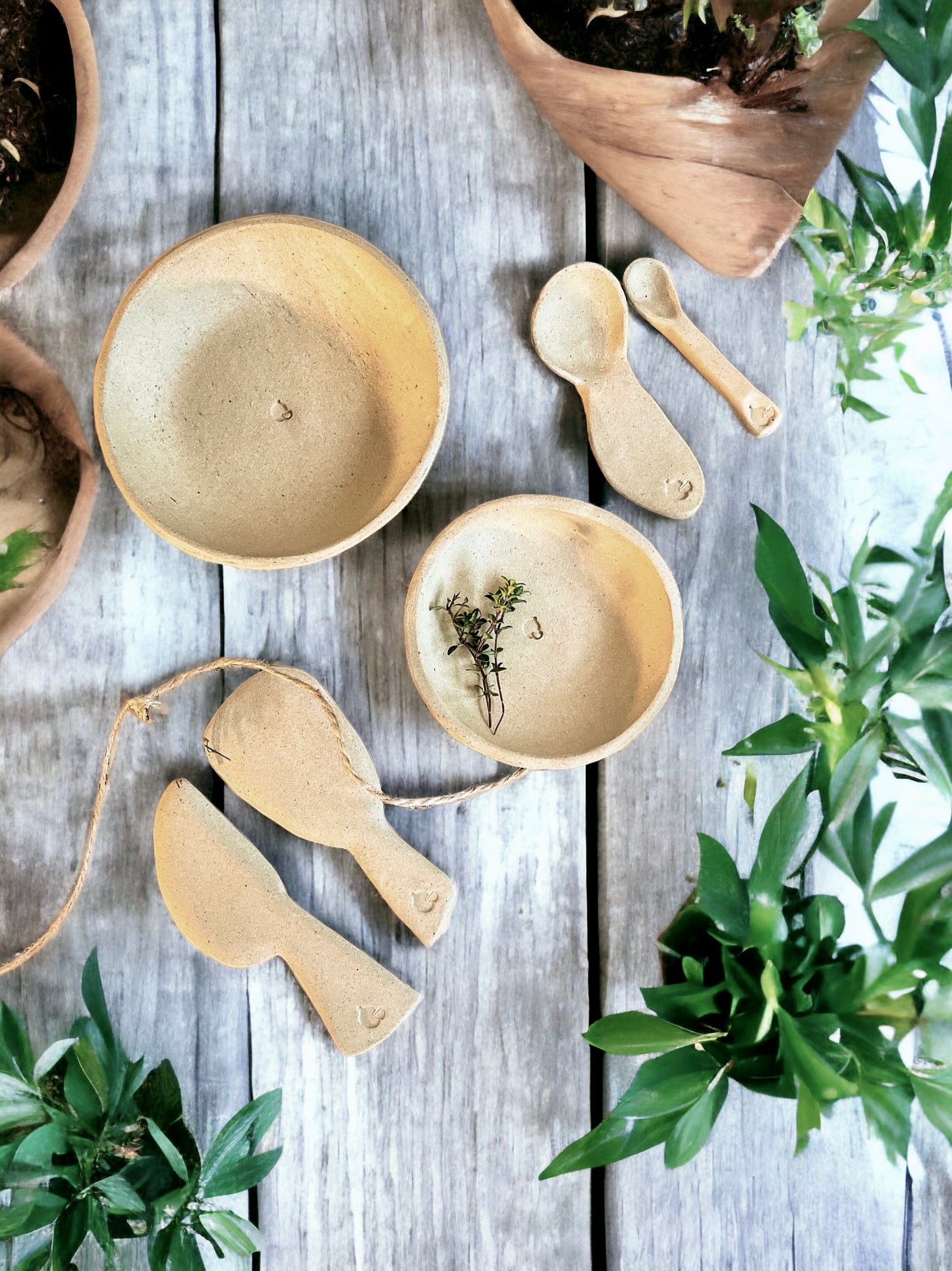 Hygge Cheeseboard & Cutlery set (7 Pieces)
