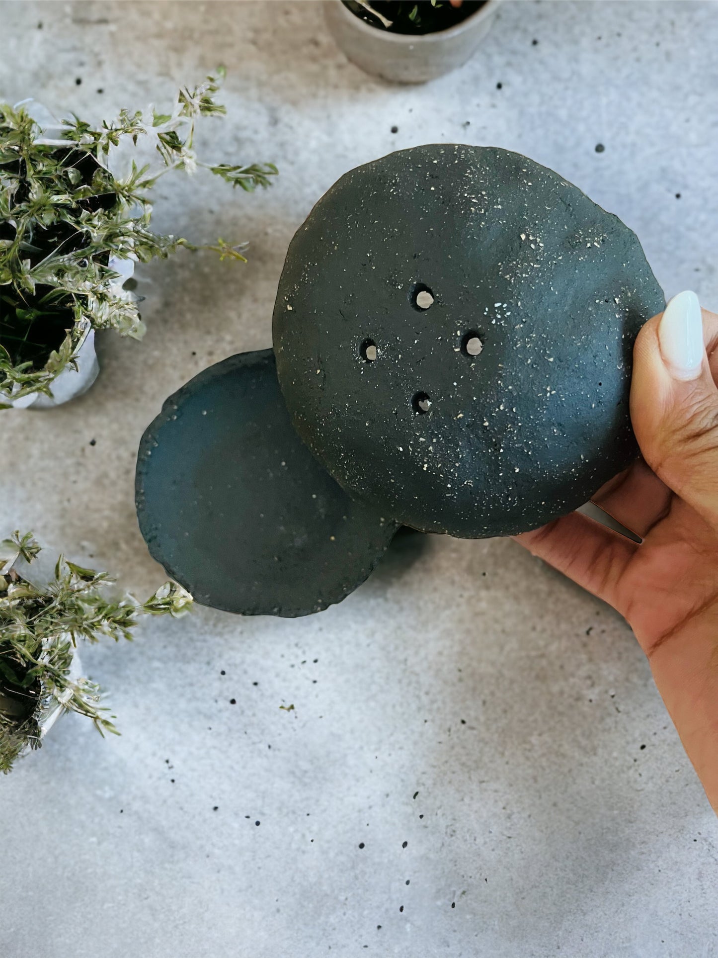 Black Raw-edged Soap Dish