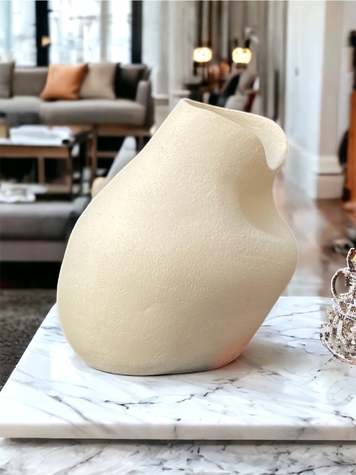 The White Vase