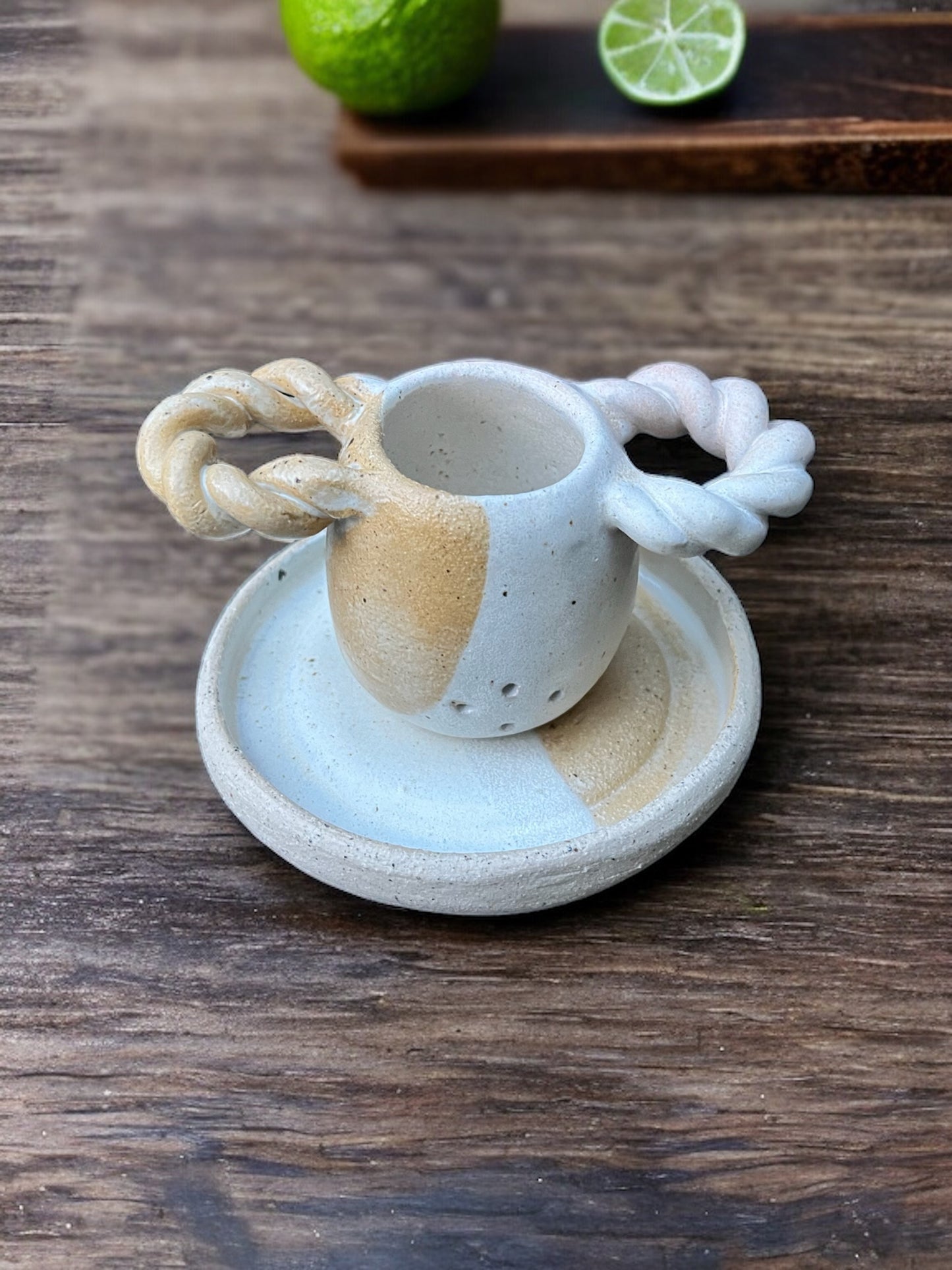 Braided Ceramic Tea Strainer & Plate