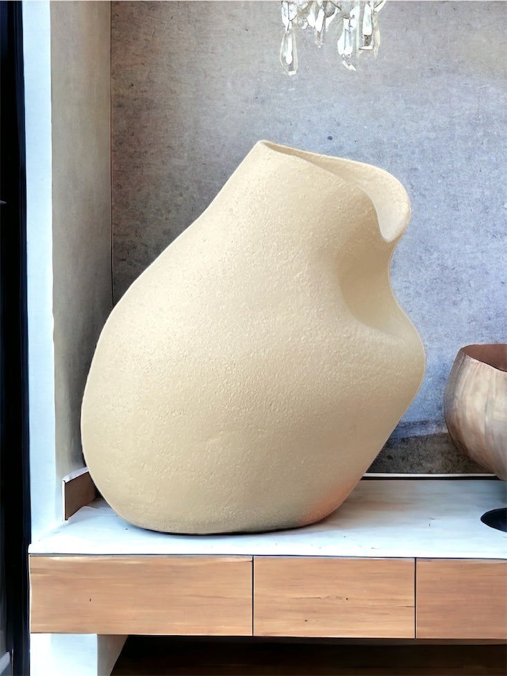 The White Vase