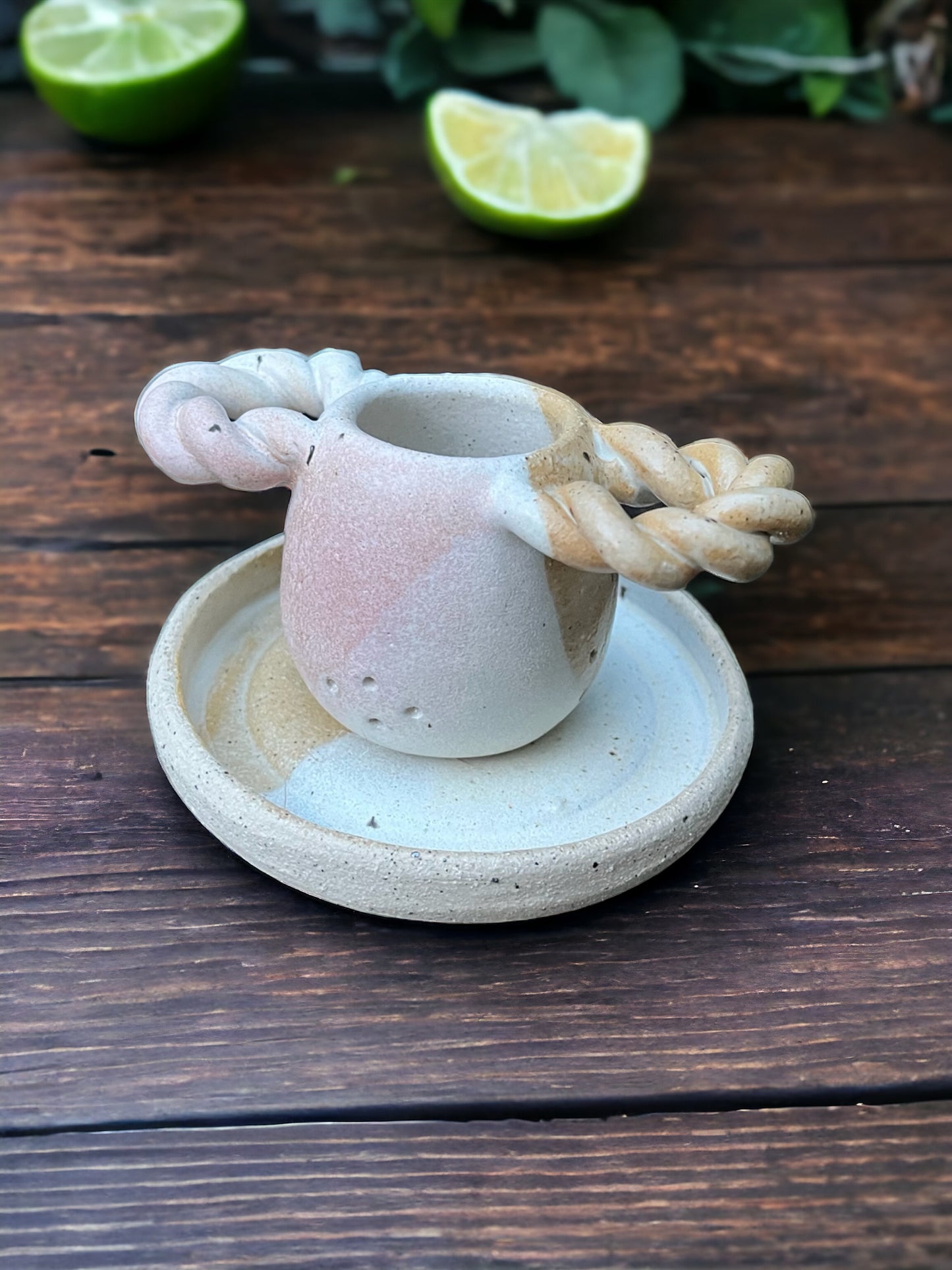 Braided Ceramic Tea Strainer & Plate